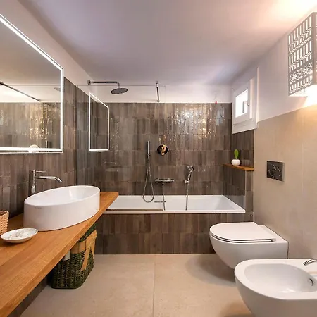 Mannus - Splendida Vista Mare Con Piscina וילה וילסימיוס