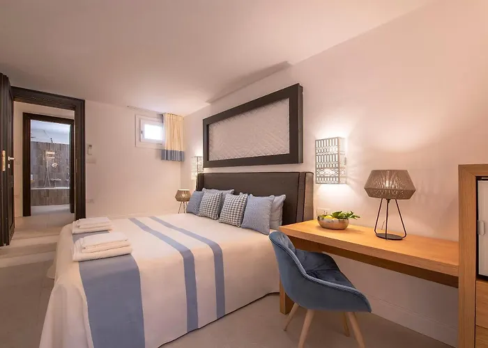 Villa Mannus - Splendida Vista Mare Con Piscina Villasimius